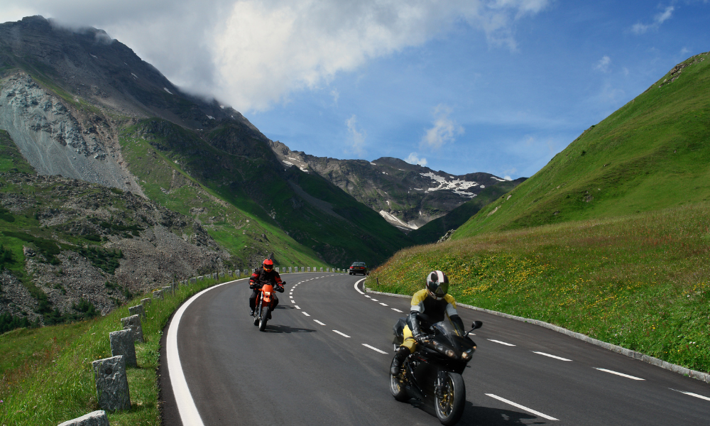 Las mejores rutas para hacer por España en moto.